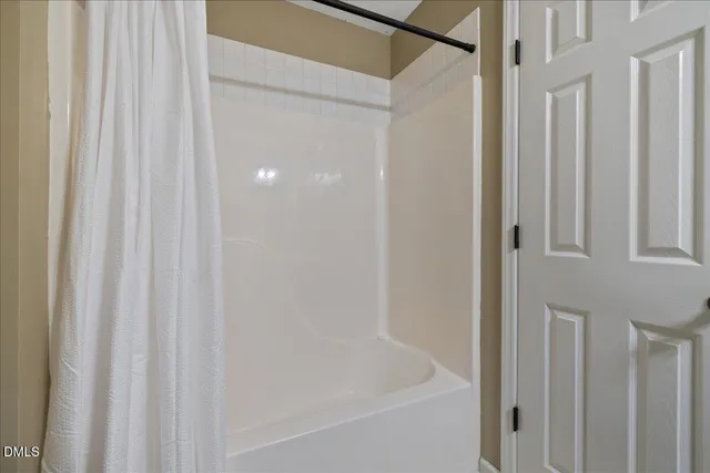 $260,000 | 609 Fernway Drive, Burlington, NC 27217