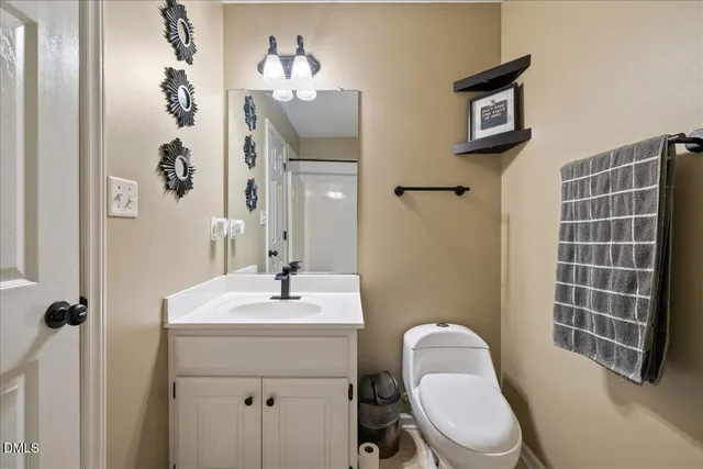 $260,000 | 609 Fernway Drive, Burlington, NC 27217