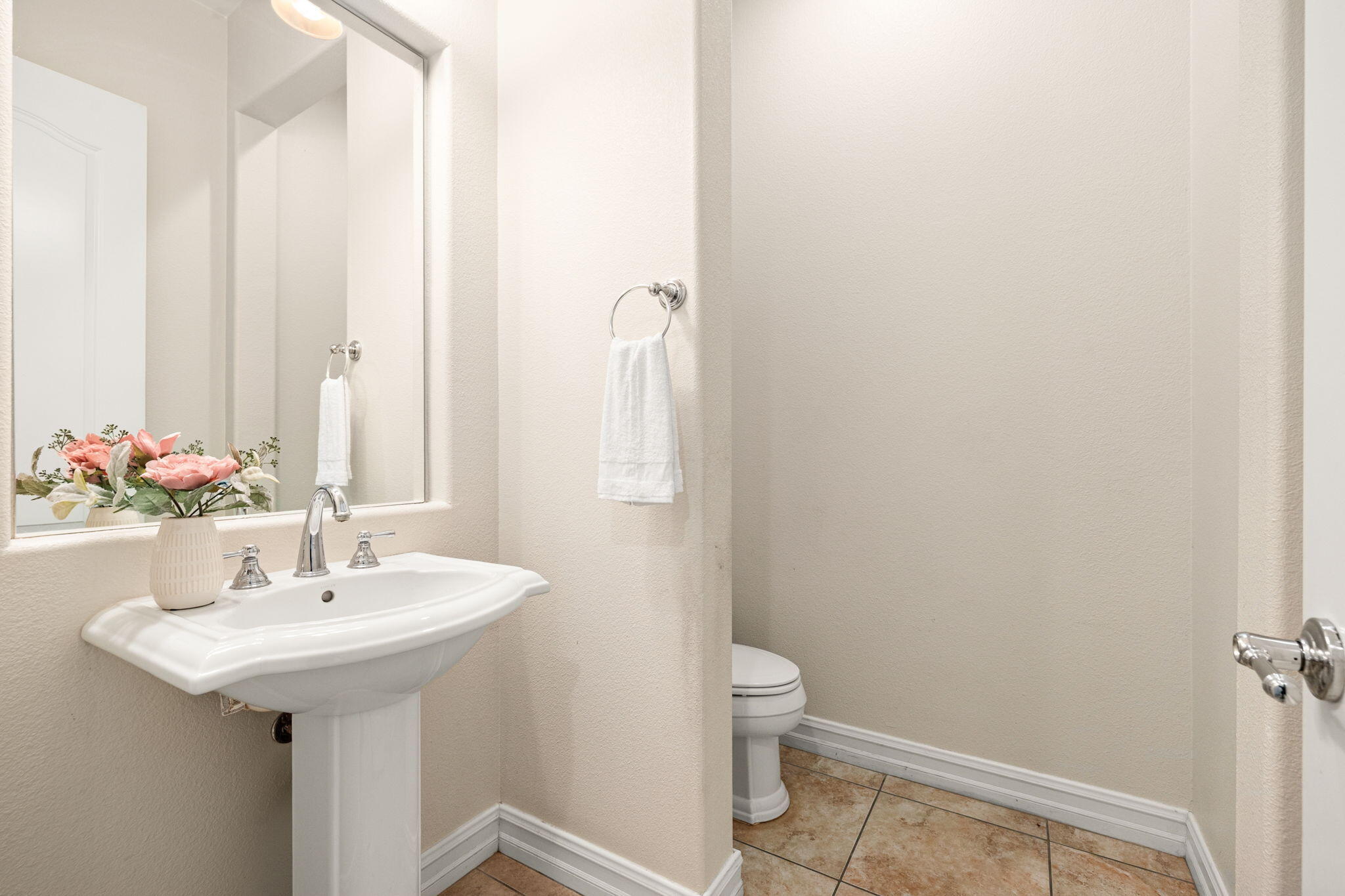 7641 Kingdom Drive Riverside, CA 92506 - Photo 22 of 47 56-web-or-mls-8M4A7198
