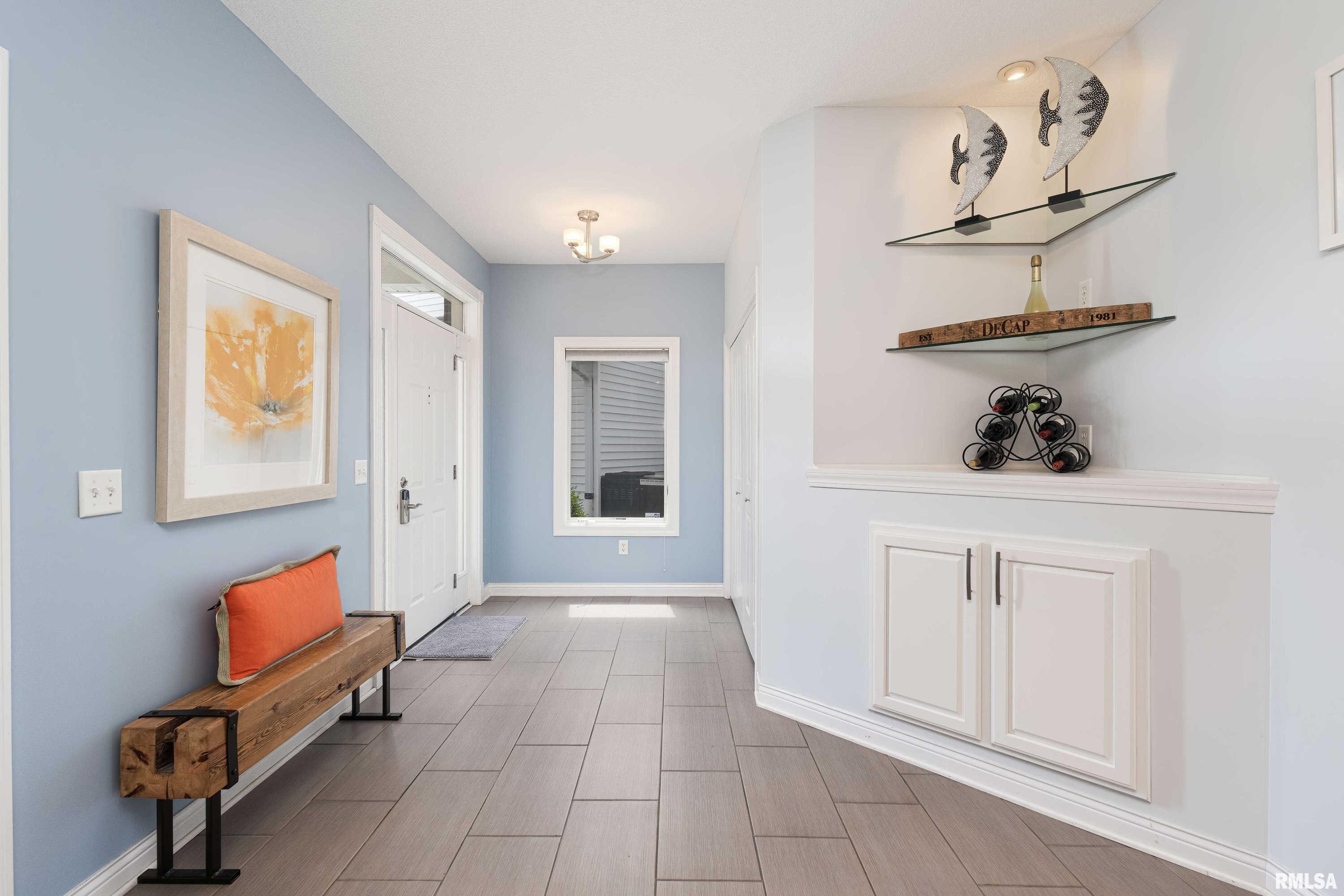 23 Villa Drive Hampton, IL 61256 - Photo 4 of 49