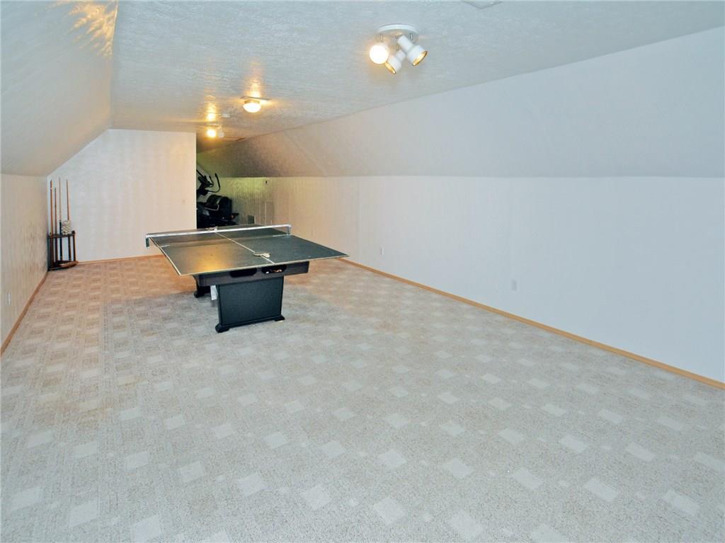 395 Finley Road Pittsburgh, PA 15239 - Photo 20 of 23