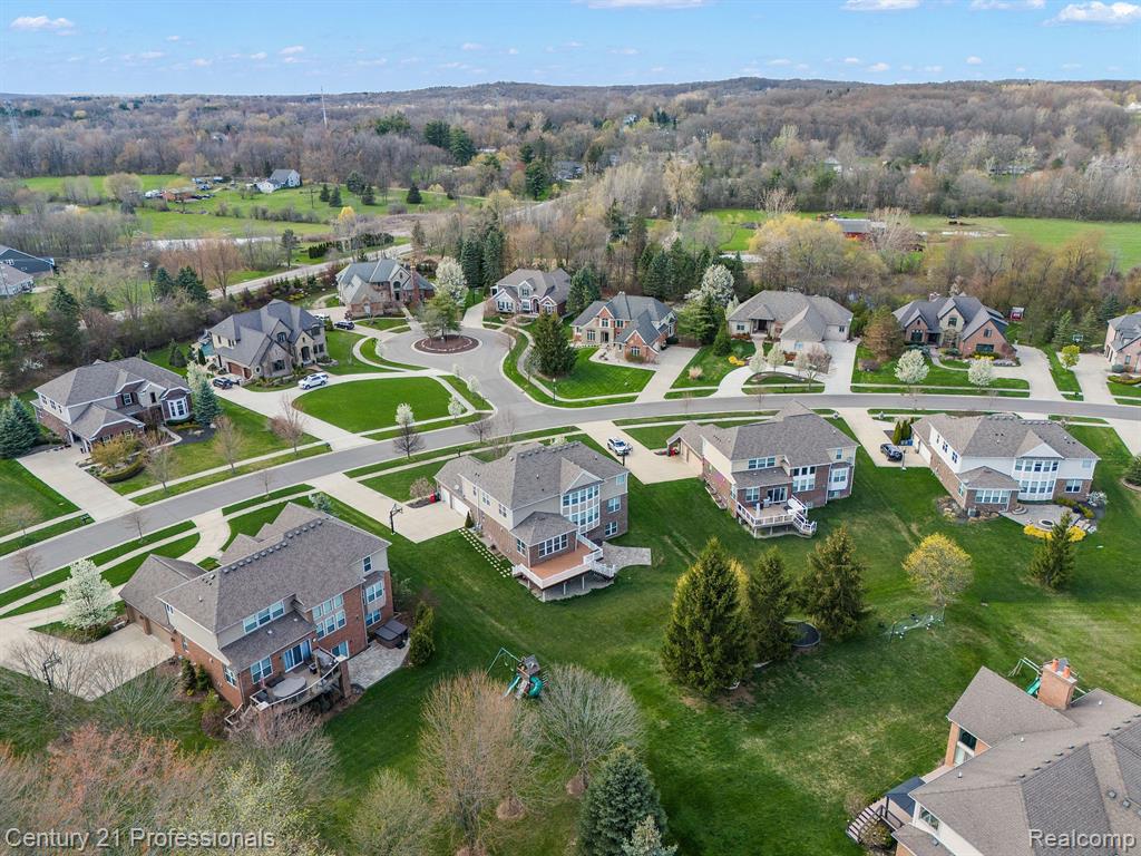6921 Oakhurst Ridge Road Clarkston, MI 48348 - Photo 59 of 74 Gallery Image 59