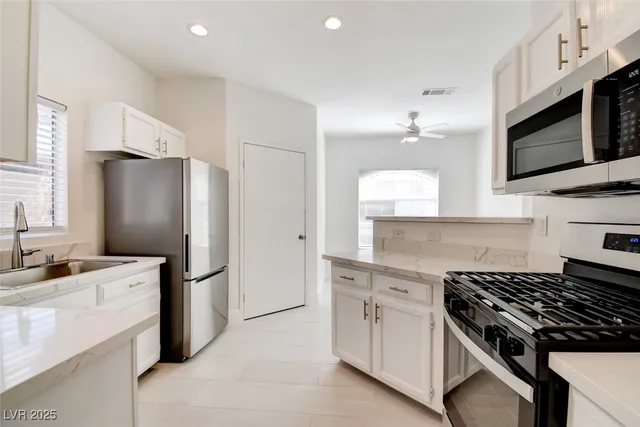 $1,700 | 9000 South Las Vegas Boulevard, Unit 2067, Las Vegas, NV 89123