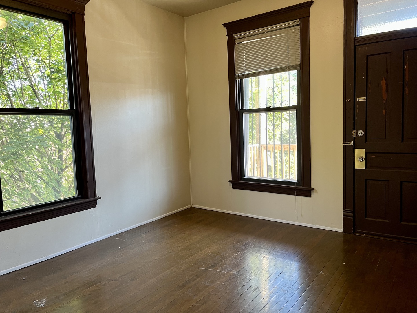 3765 North Kenmore Avenue, Unit 3E Chicago, IL 60613 - Photo 15 of 17