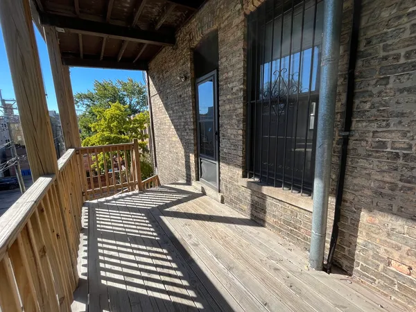 $3,500 | 3765 North Kenmore Avenue, Unit 3E, Chicago, IL 60613
