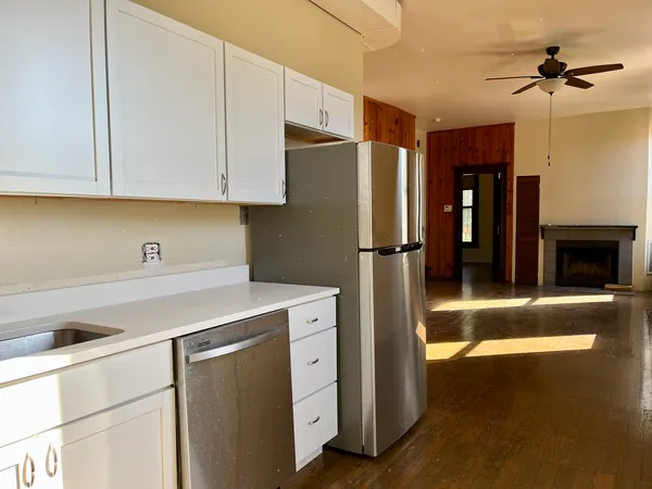 $3,500 | 3765 North Kenmore Avenue, Unit 3E, Chicago, IL 60613