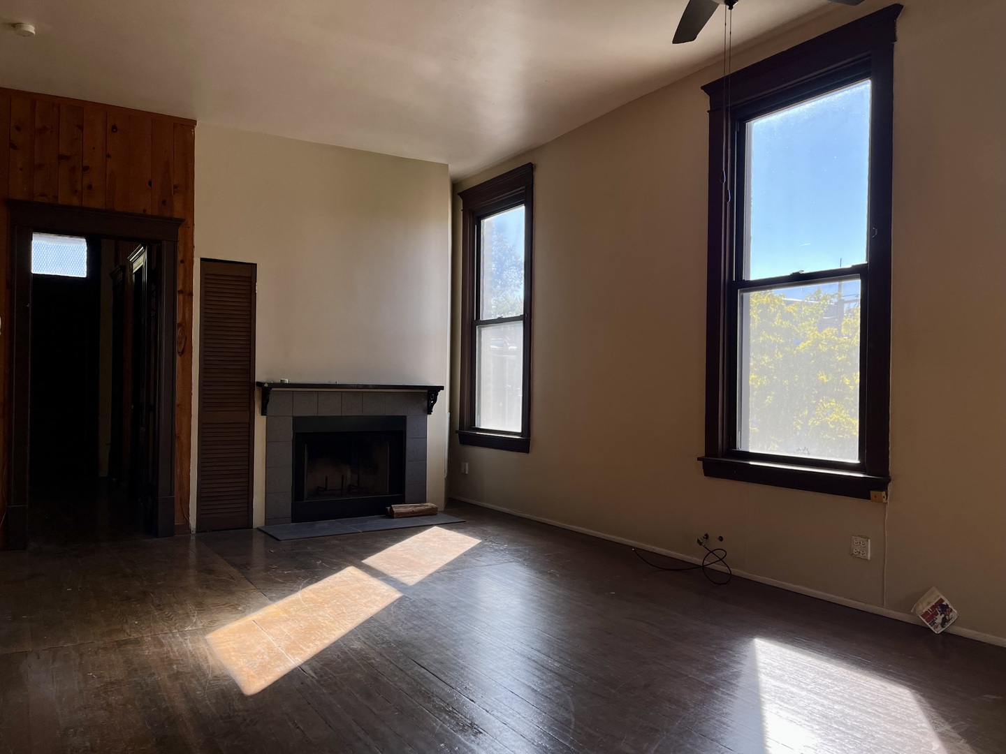 3765 North Kenmore Avenue, Unit 3E Chicago, IL 60613 - Photo 5 of 17