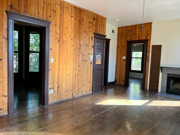 $3,500 | 3765 North Kenmore Avenue, Unit 3E, Chicago, IL 60613