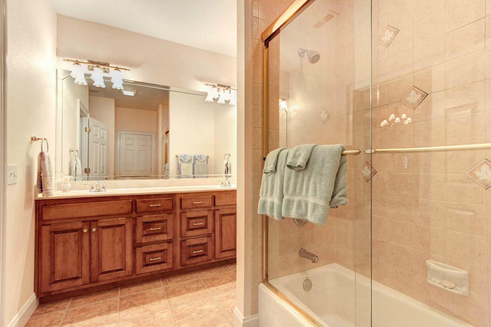 230 Rivers Edge Drive, Unit 1 Loudon, TN 37774 - Photo 20 of 37 Gallery Image 20