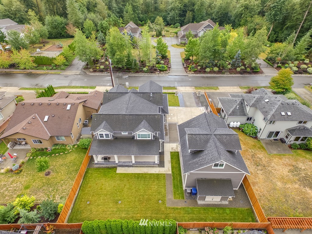 709 183rd Street Southeast Bothell, WA 98012 - Photo 3 of 25 Gallery Image 3