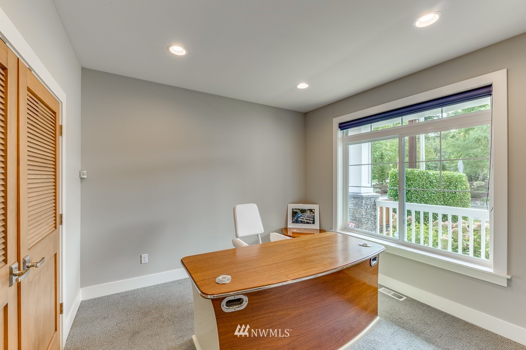 709 183rd Street Southeast Bothell, WA 98012 - Photo 8 of 25 Gallery Image 8