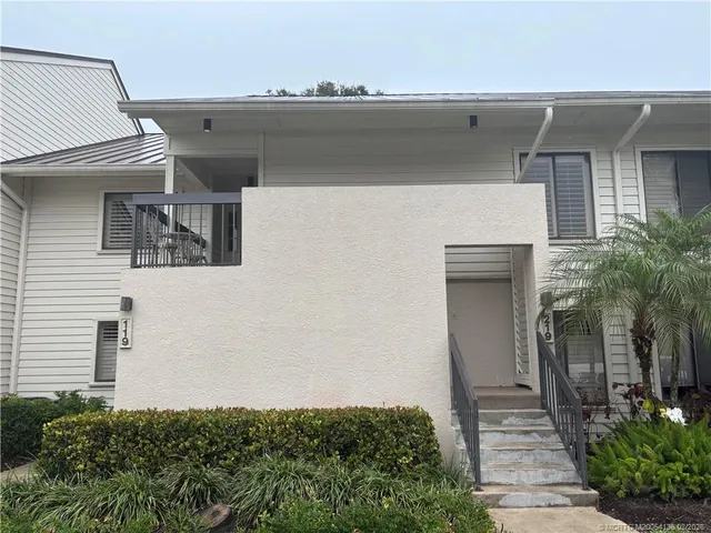 $367,500 | 6433 Southeast Brandywine Court, Unit 219, Stuart, FL 34997