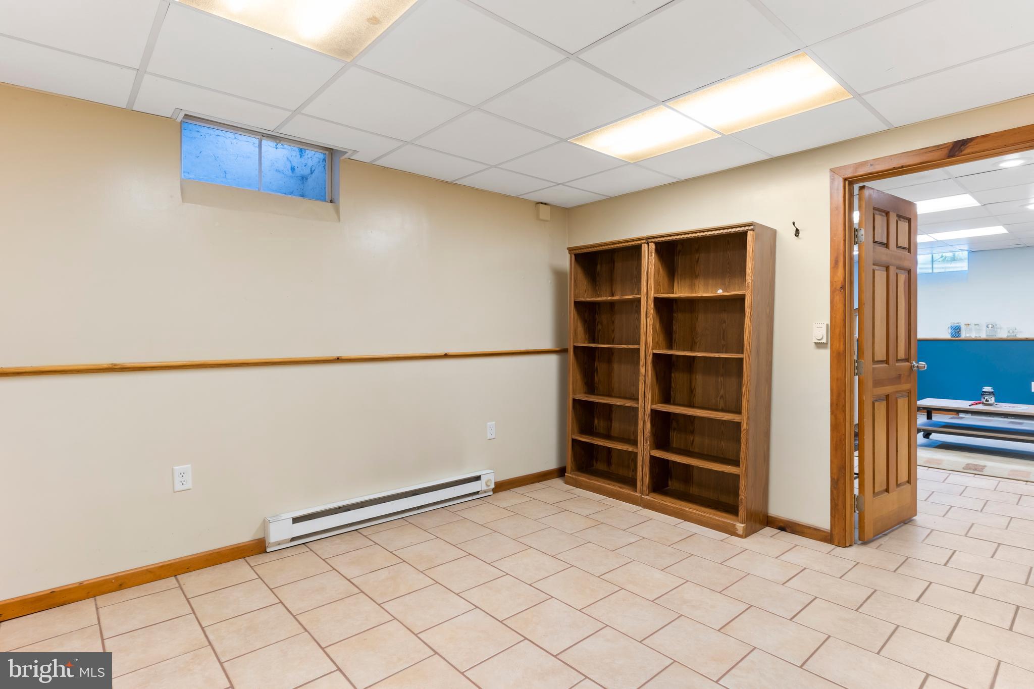 410 Belvedere Road Harrisburg, PA 17109 - Photo 25 of 29 a view of an empty room