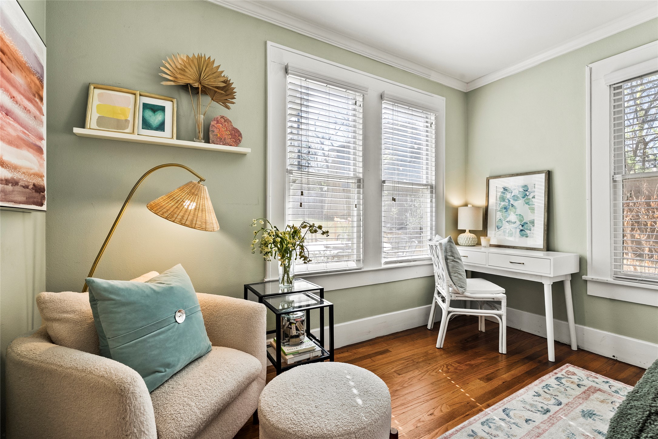 1809 Nickerson Street Austin, TX 78704 - Photo 22 of 31 Third spacious bedroom with crown molding and wood finished floors