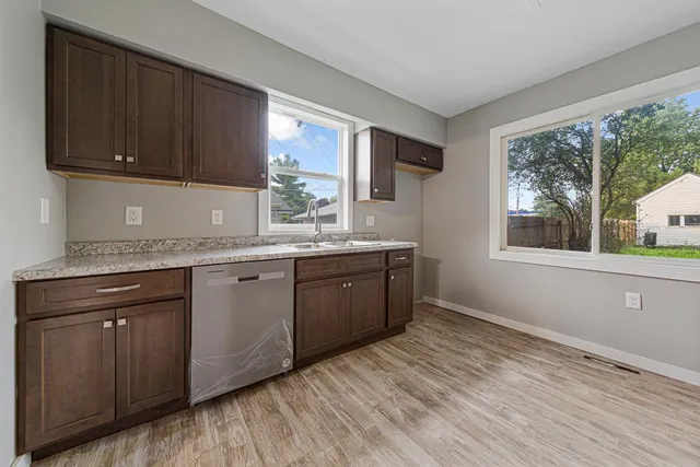 $199,900 | 322 East Vine Street, Mankato, MN 56001