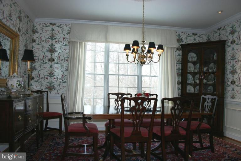 2706 Howard Grove Road Davidsonville, MD 21035 - Photo 6 of 30 Dining Room