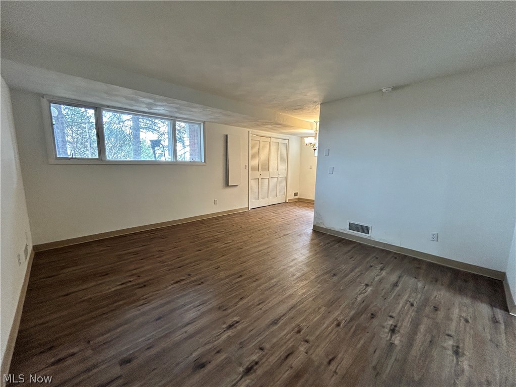 94 View Street, Unit 5 Weirton, WV 26062 - Photo 3 of 7