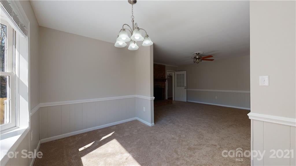 11400 Painted Tree Road Charlotte, NC 28226 - Photo 8 of 37 Gallery Image 8