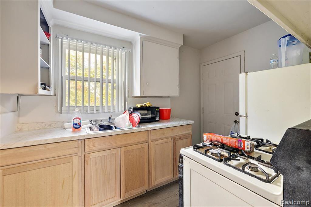 15860 Joy Road Detroit, MI 48228 - Photo 99 of 99