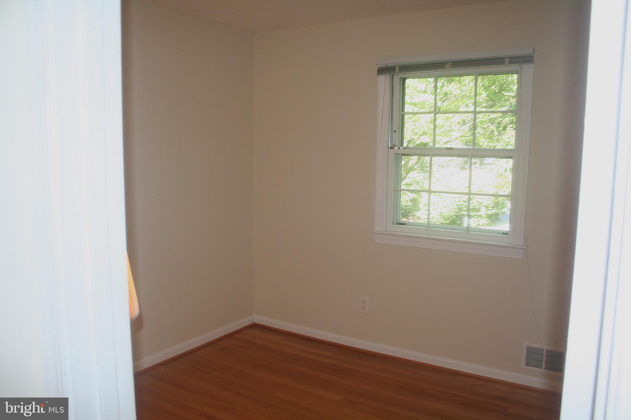 2011 Seattle Avenue Silver Spring, MD 20905 - Photo 18 of 30 Bedroom #1