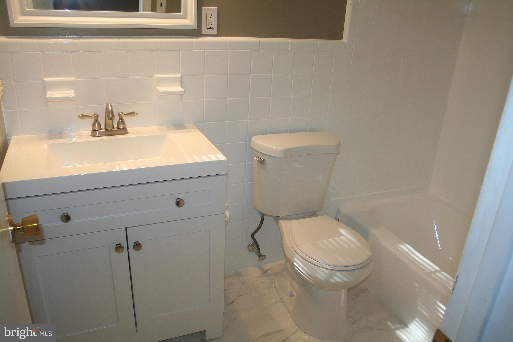2011 Seattle Avenue Silver Spring, MD 20905 - Photo 20 of 30 Master bath
