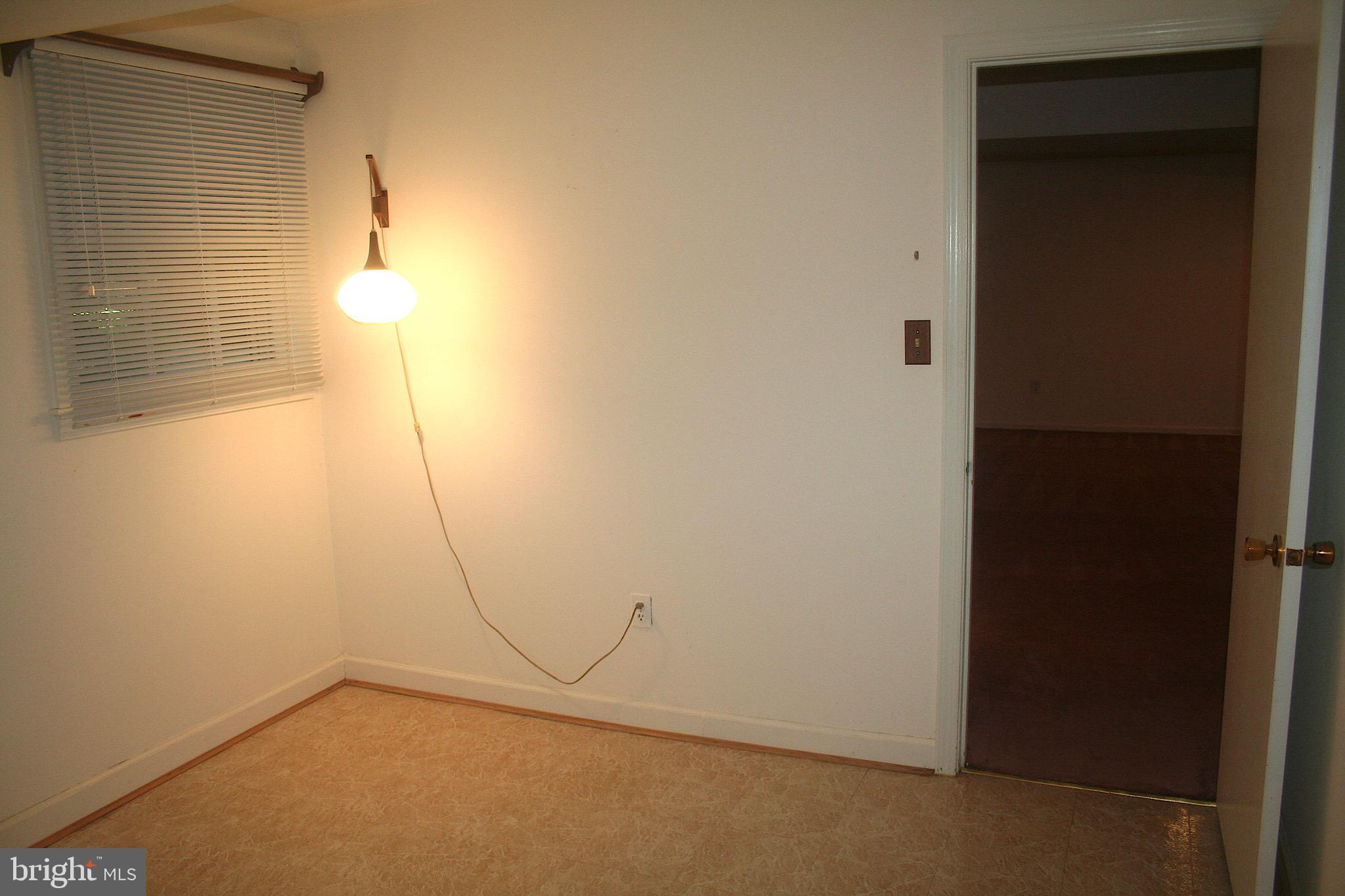 2011 Seattle Avenue Silver Spring, MD 20905 - Photo 28 of 30 Office/Den