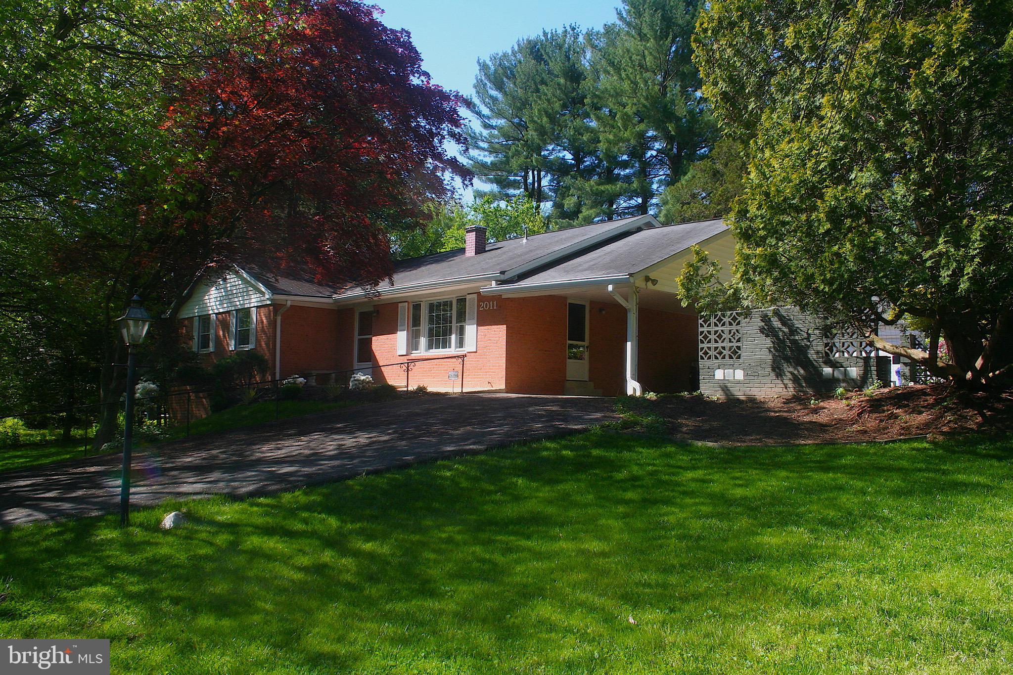 2011 Seattle Avenue Silver Spring, MD 20905 - Photo 4 of 30 Front/side