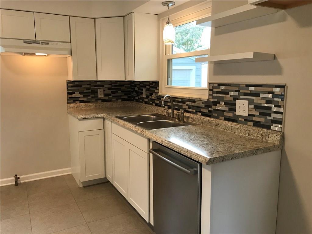 2817 Marshall Road Springfield, OH 45503 - Photo 2 of 20