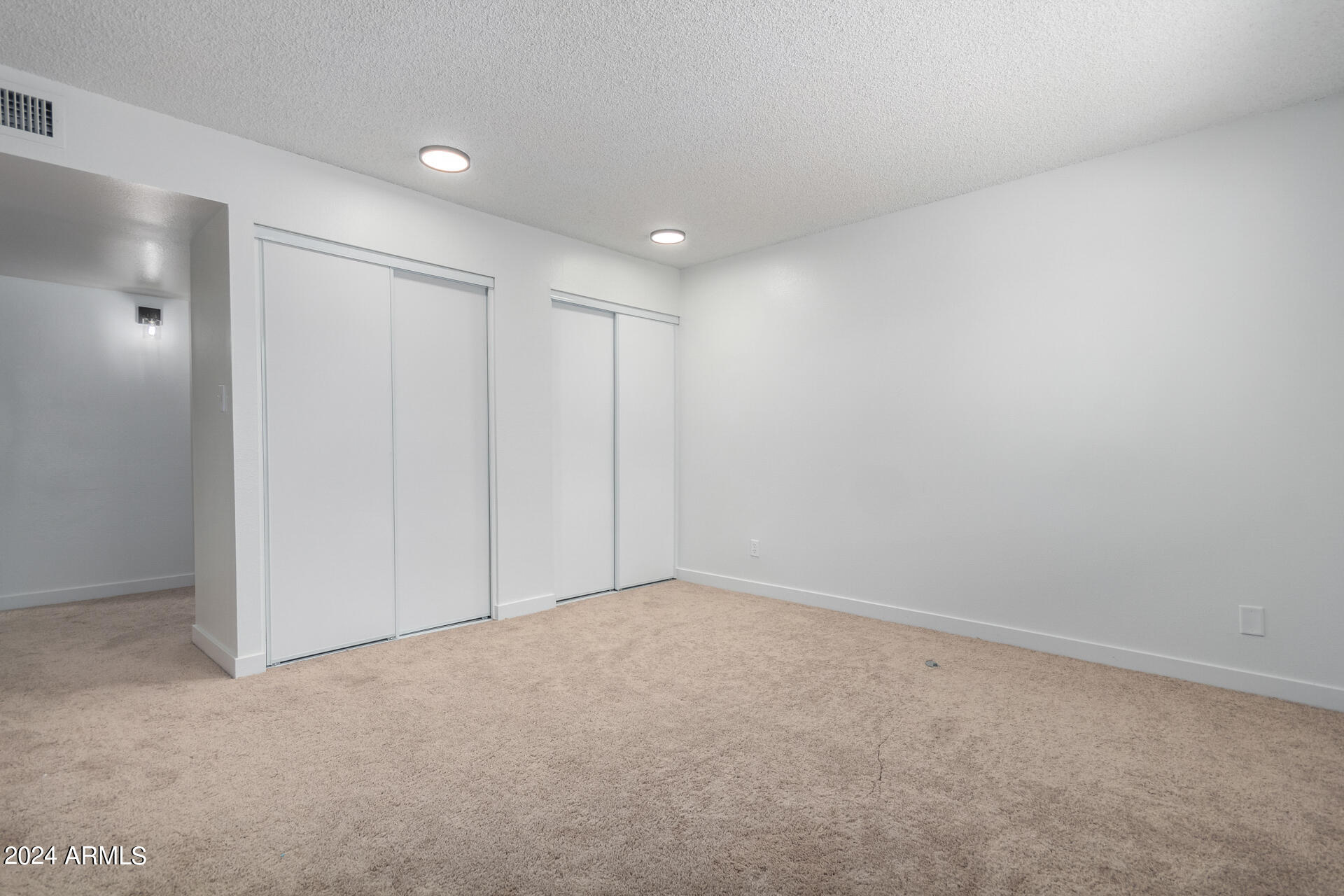 2042 West Elm Street Phoenix, AZ 85015 - Photo 13 of 18 0016-20 - Elm