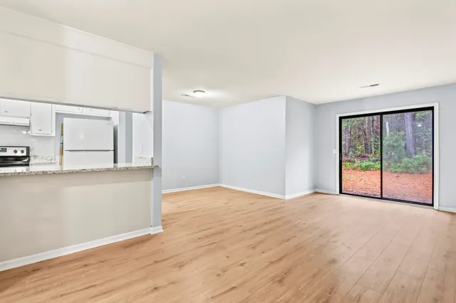 $1,700 | 121 Canvasback Drive, Unit B, Summerville, SC 29483