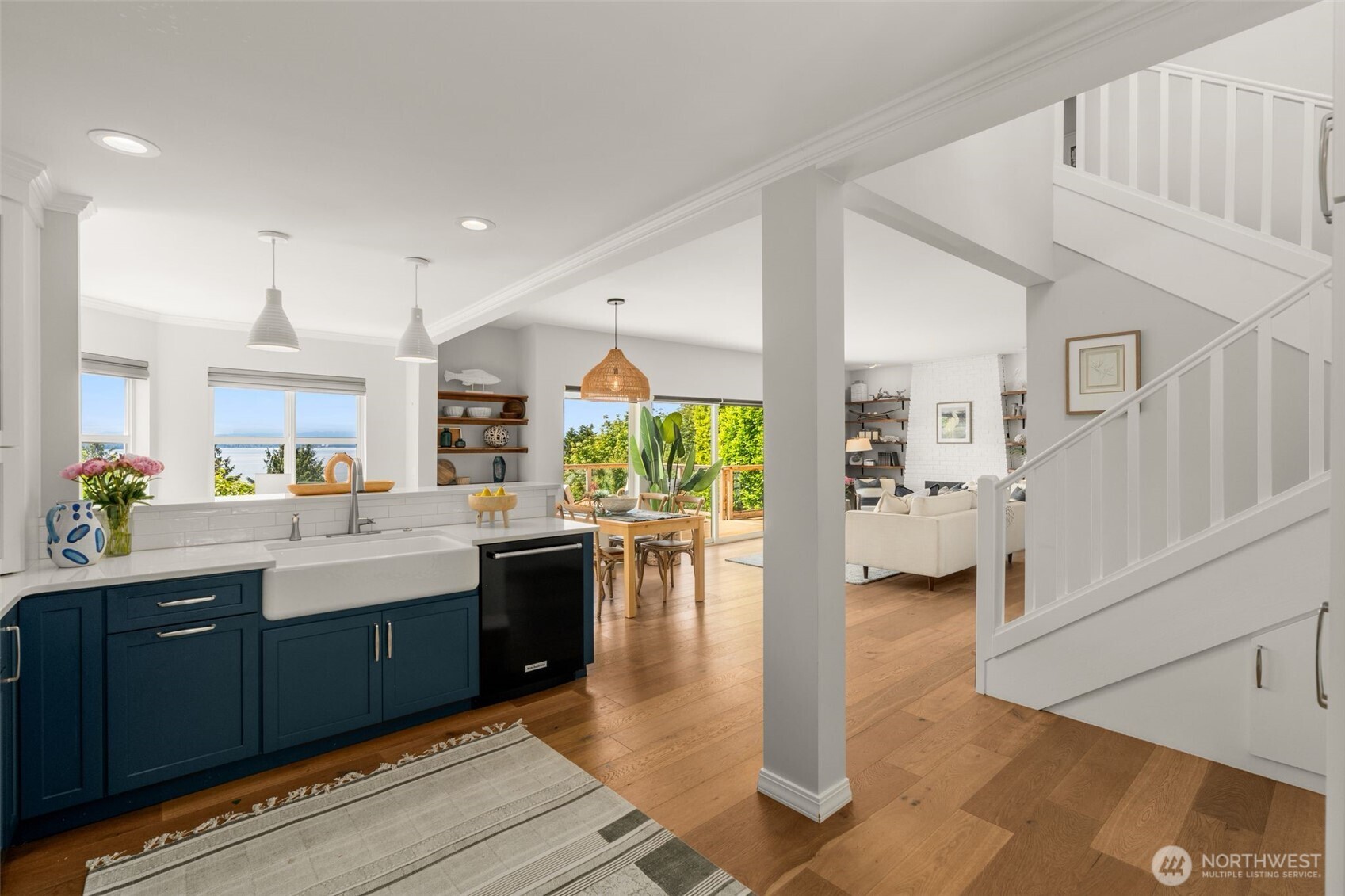 6321 Atlas Place Southwest Seattle, WA 98136 - Photo 12 of 36