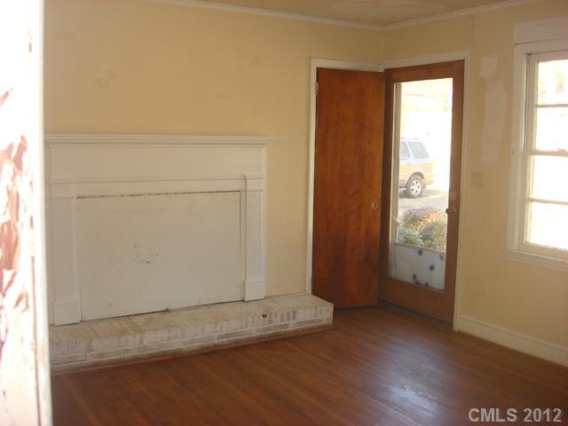 2404 Country Club Road Lincolnton, NC 28092 - Photo 5 of 12 Gallery Image 5