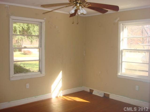 2404 Country Club Road Lincolnton, NC 28092 - Photo 7 of 12 Gallery Image 7