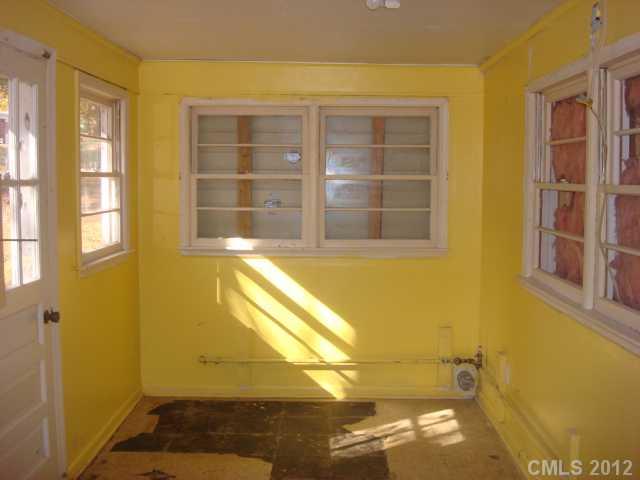 2404 Country Club Road Lincolnton, NC 28092 - Photo 9 of 12 Gallery Image 9