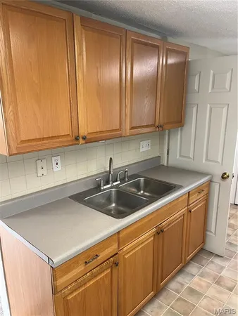 $149,900 | 3720 High Drive, St. Ann, MO 63074