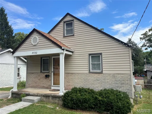 $162,500 | 3720 High Drive, St. Ann, MO 63074