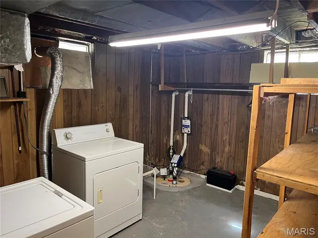 $162,500 | 3720 High Drive, St. Ann, MO 63074