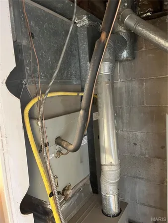 $149,900 | 3720 High Drive, St. Ann, MO 63074