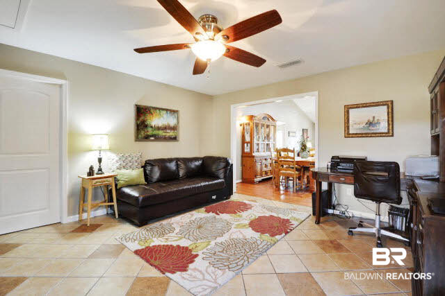 25455 Old Foley Road Elberta, AL 36530 - Photo 11 of 25 Family Room