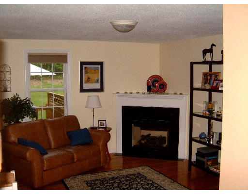 53 Lancaster Road, Unit 6 Clinton, MA 01510 - Photo 4 of 19