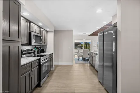 $789,000 | 3911 Southwest 25th Court, Cape Coral, FL 33914