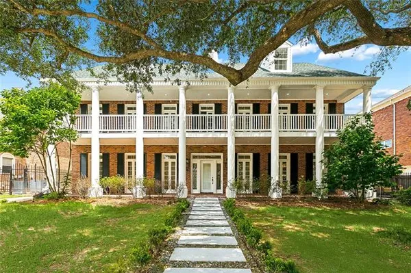 $975,000 | 26 Mesa Street, Kenner, LA 70065