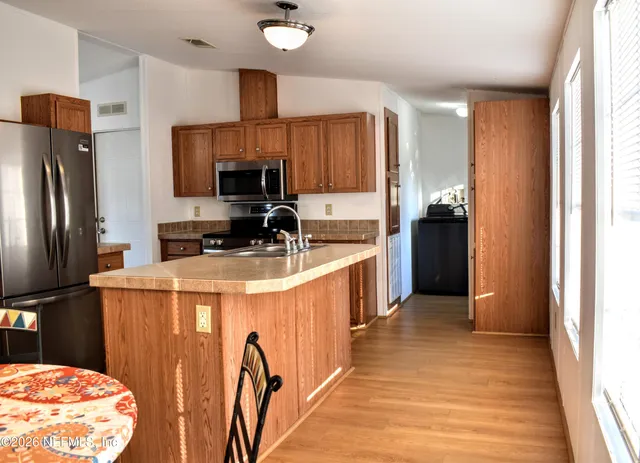 $199,900 | 117 Lakeview Avenue, Georgetown, FL 32139