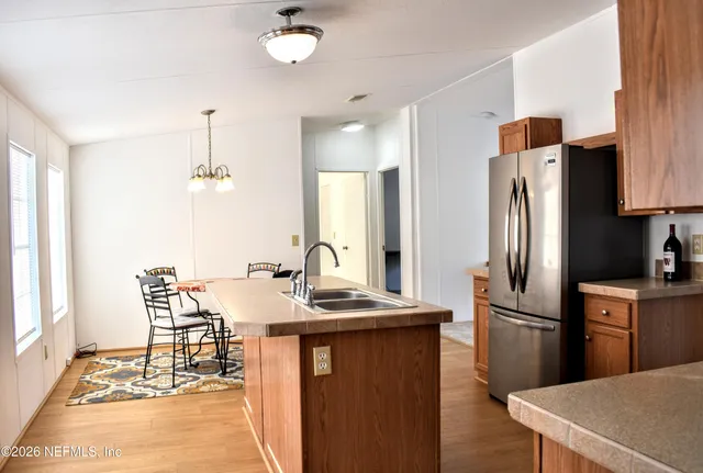 $199,900 | 117 Lakeview Avenue, Georgetown, FL 32139