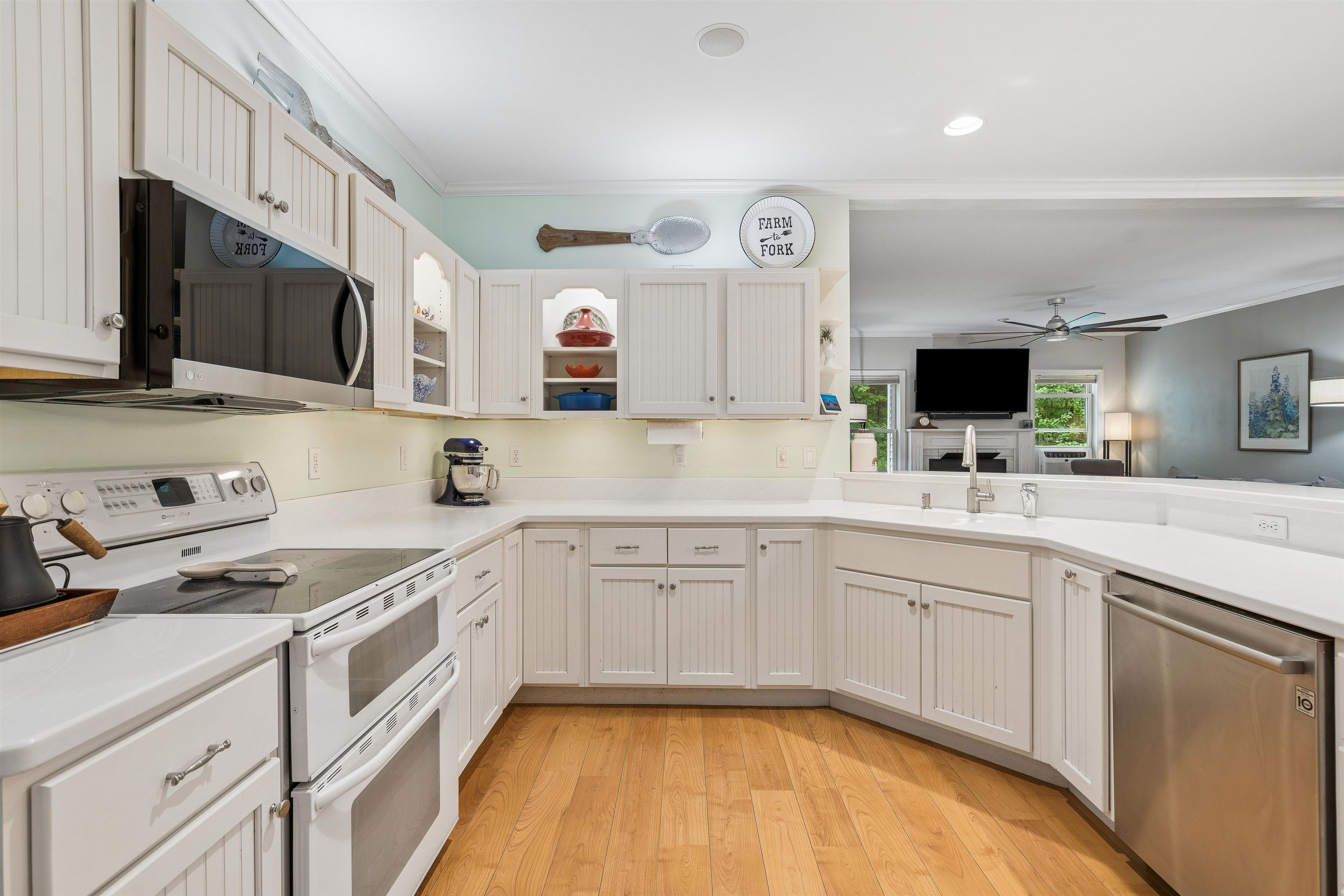 96 Sawyer Brook Road Orford, NH 03777 - Photo 22 of 59