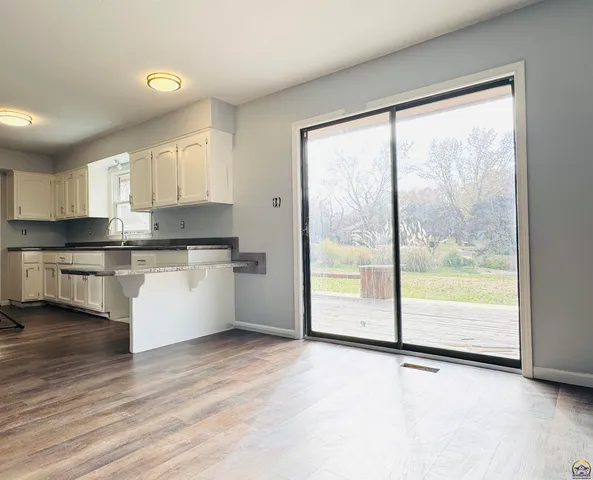 $299,000 | 5639 Southwest West Drive, Topeka, KS 66606