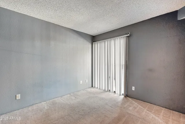 $895 | 3601 West Tierra Buena Lane, Unit 112, Phoenix, AZ 85053