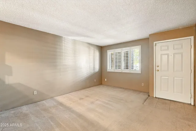 $895 | 3601 West Tierra Buena Lane, Unit 112, Phoenix, AZ 85053