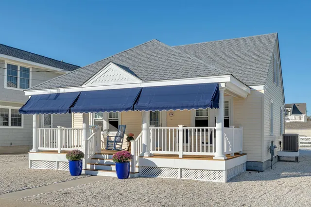 $3,300,000 | 154 98th Street, Stone Harbor, NJ 08247