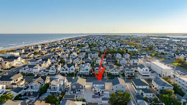 $3,300,000 | 154 98th Street, Stone Harbor, NJ 08247